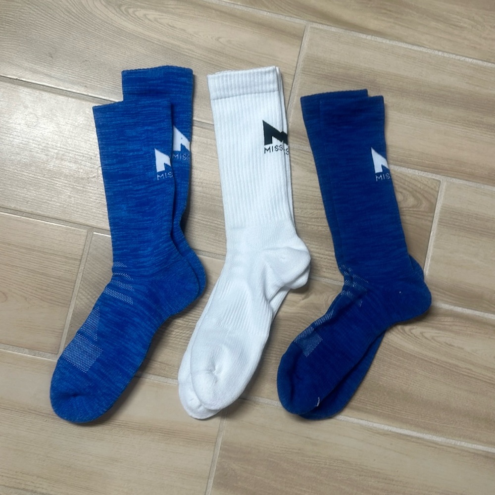 3 pair Mission socks